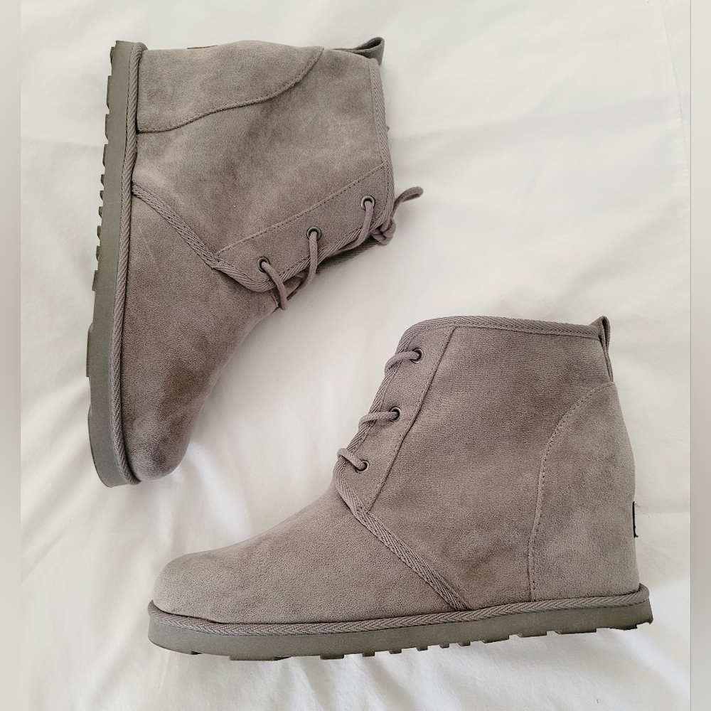 DUNES Taupe Suede Wedge Boots, Size 10